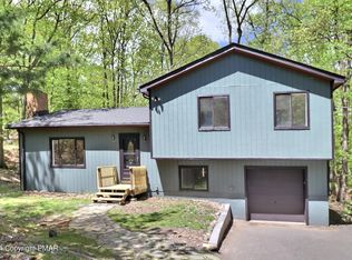 2326 Burntwood Dr, East Stroudsburg, PA