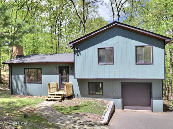 2326 Burntwood Dr, East Stroudsburg, PA 18301
