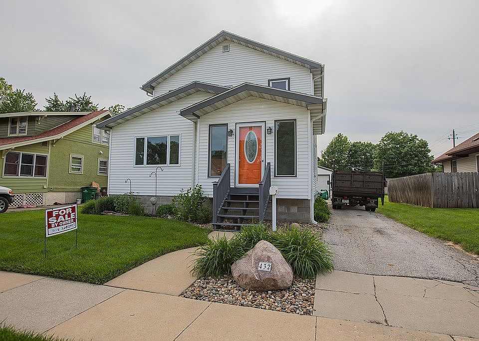 1st image of 432 10th St
