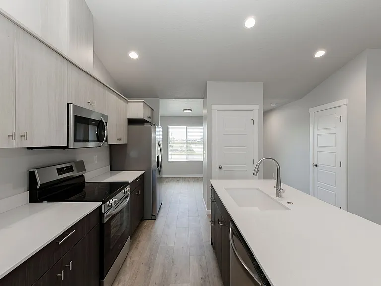 12227 W Barrington Dr — Photo 10