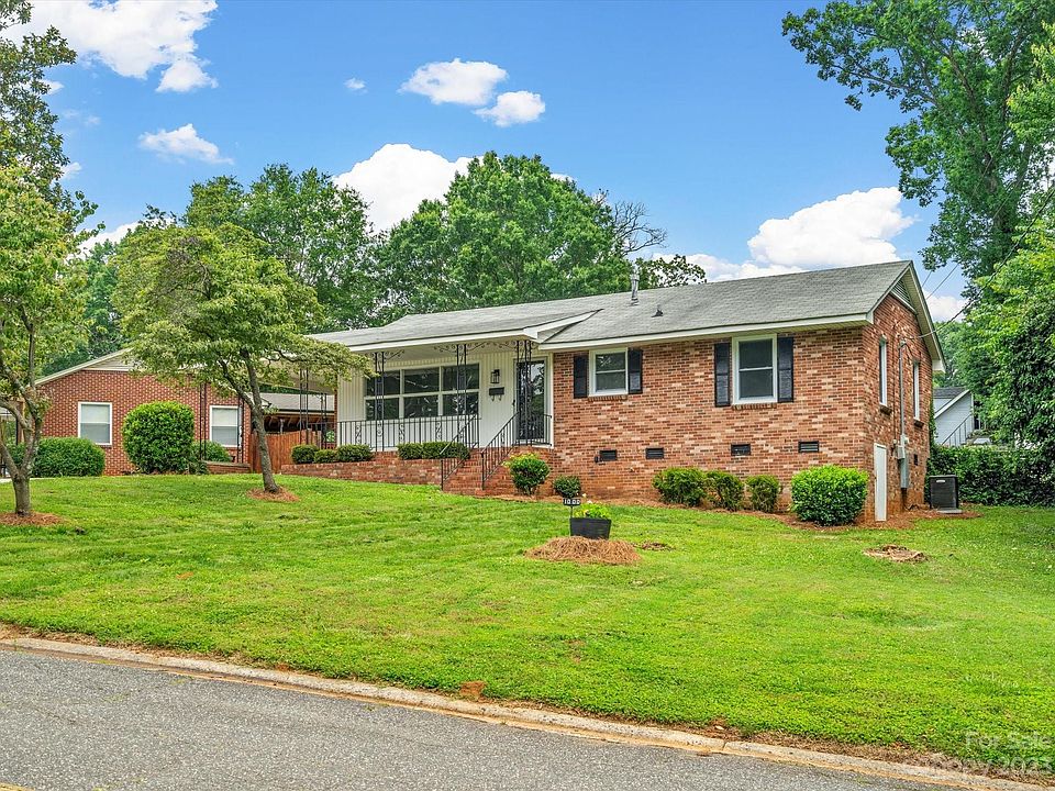 1st image of 1000 Tanglewood Dr