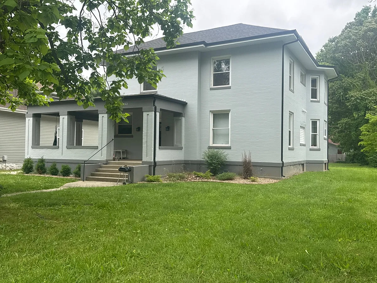 Unit Photo - 453 S Main Ave #2