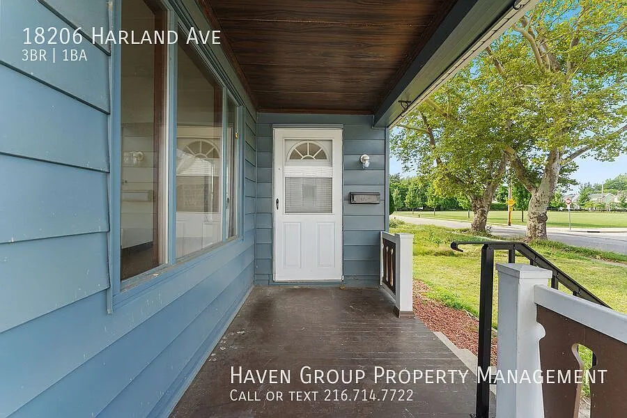 18206 Harland Ave, Cleveland - Spacious 3 bed 1 bath single family home! Please note that the ful... — Photo 3