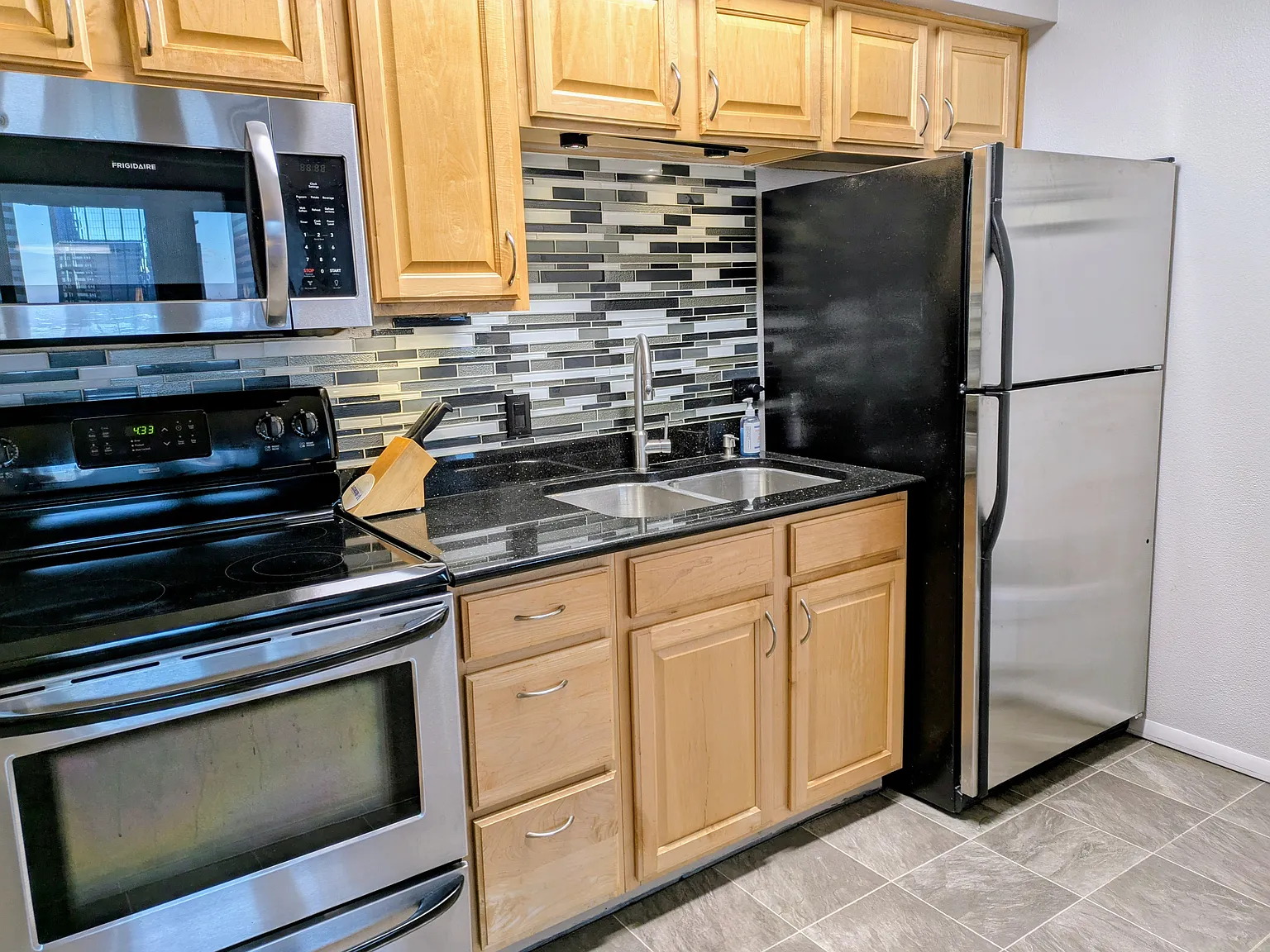 1 bed, 514 sqft, $1,650 — Photo 2