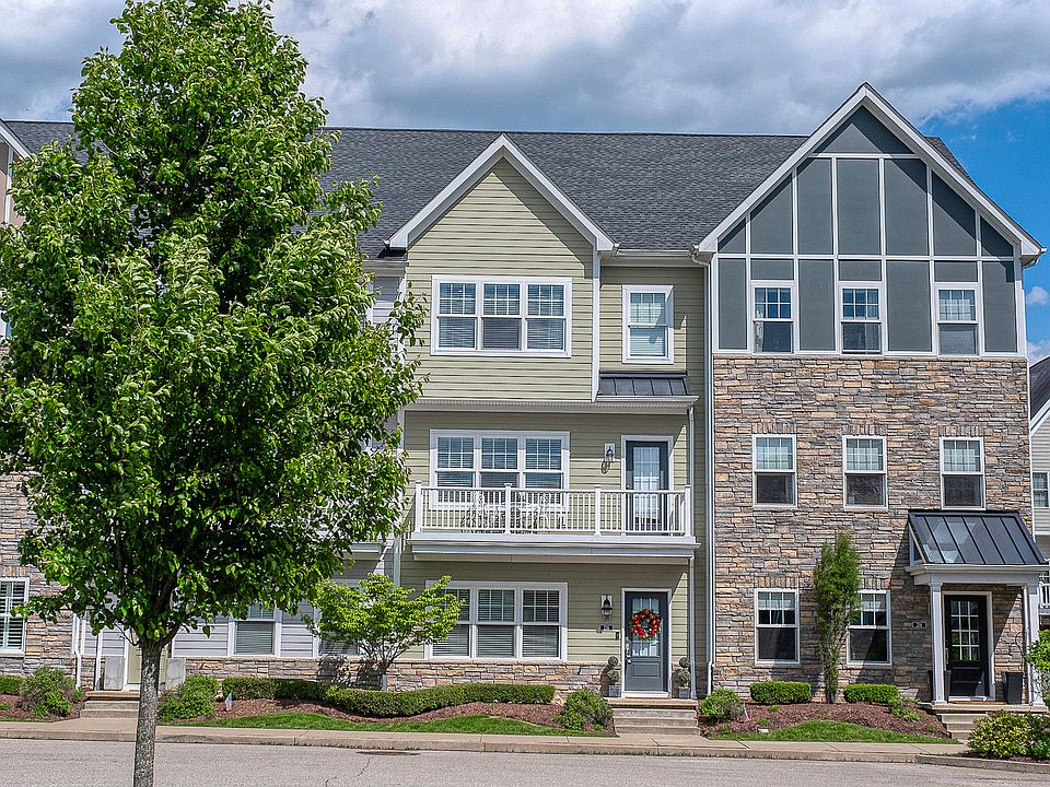 1st image of 218 Park Pl