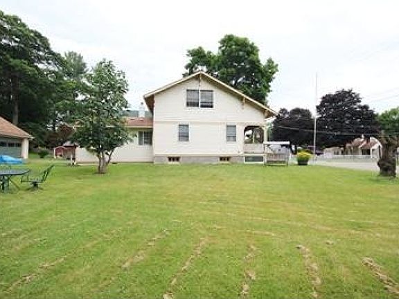 2nd image of 44 Mason Ave