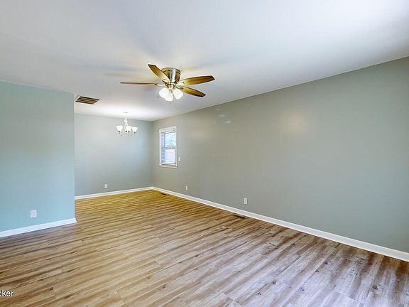 5th image of 3410 Terrier Ln