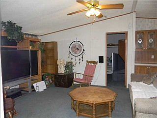 4th image of 402 E Warrick St