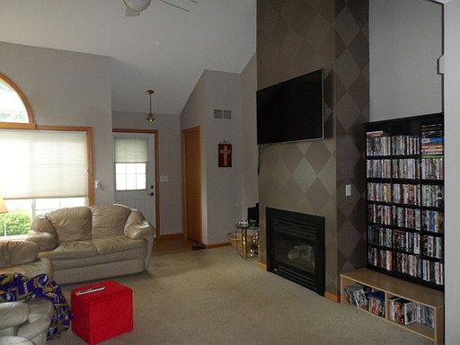 5th image of 6075 Courtly Alcove