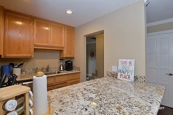 861 Southwood Blvd #15 — Photo 10