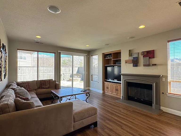 585 Seattle Slew Ct — Photo 16