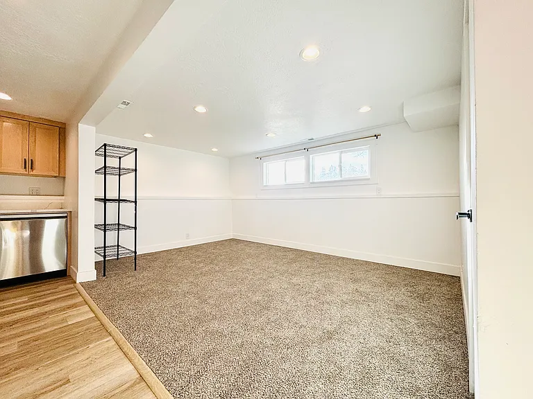 4459 S Butterfield St — Photo 7