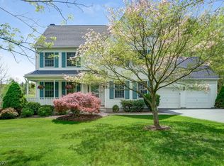 6 Kellie Ct, Califon, NJ 07830