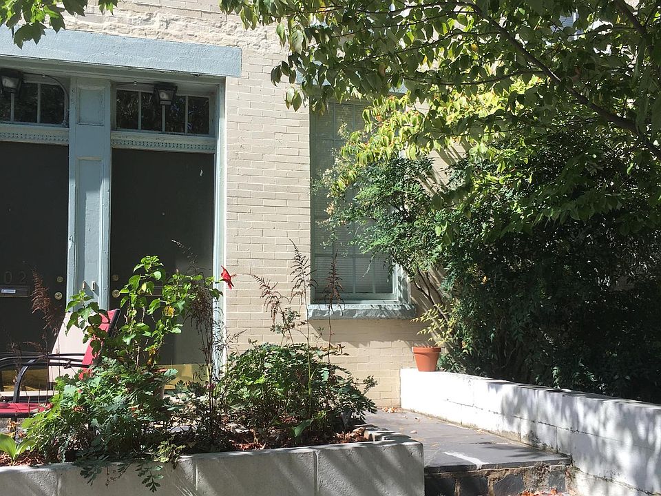 1st image of 502 N Stafford Ave