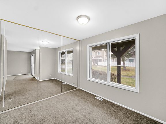 4th image of 4583 Provincetown Dr