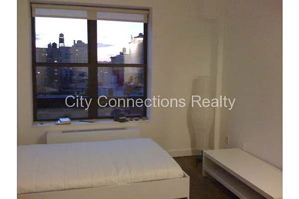 Rented by City Connections Realty | media 37