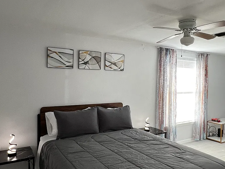 8186 Agress Ave — Photo 11