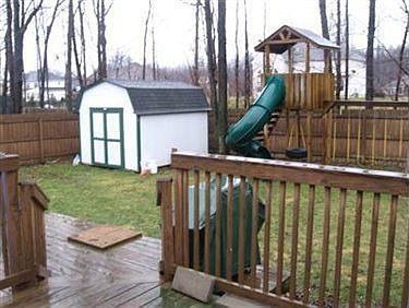 3rd image of 8029 Oak Tree Dr