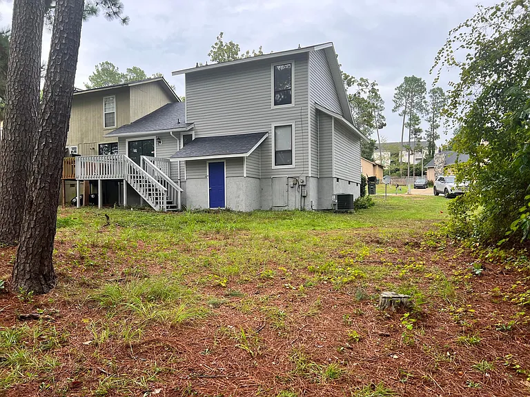 811 Rumford Pl #B — Photo 3