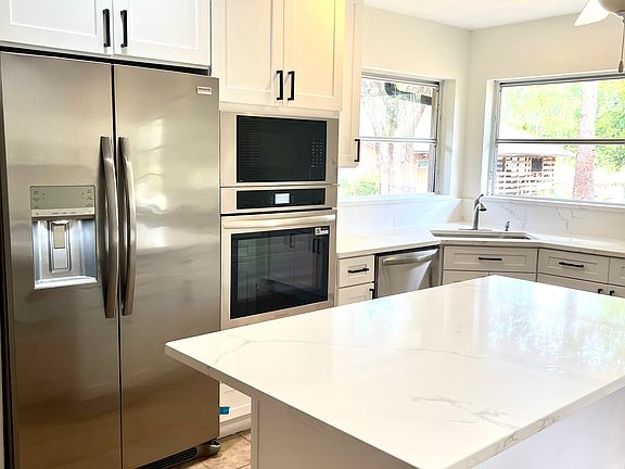 3rd image of 6065 Tidwell St