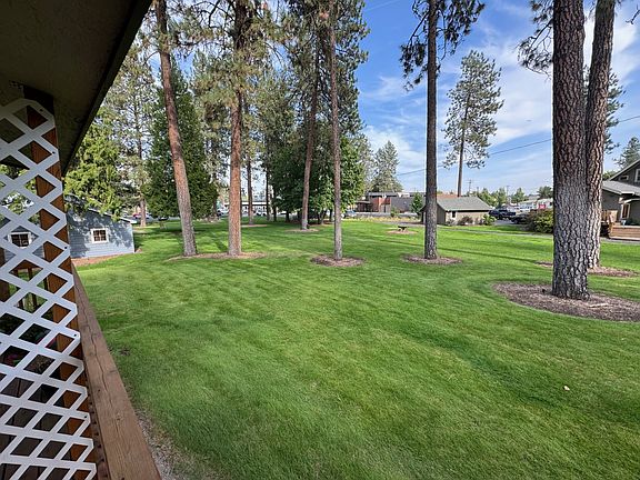 2nd image of 10414 N Whitworth Dr