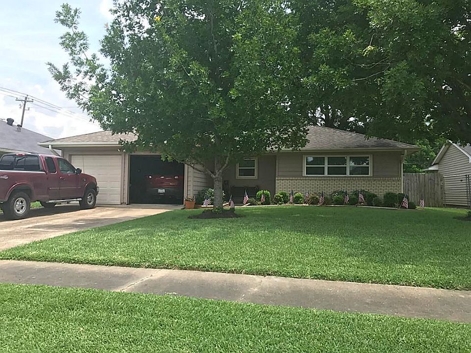 1st image of 1305 Deer Ave