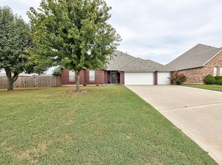 2259 Bradford Ave, Newcastle, OK 73065