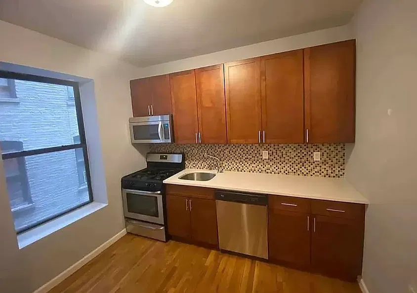 64 Wadsworth Terrace — Photo 3