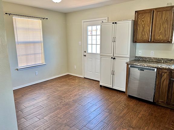 4th image of 1614 Cloud Ave
