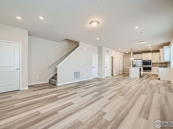 5th image of 2734 Bear Springs Cir