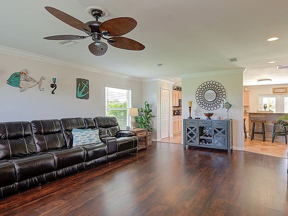 3rd image of 2303 NW 36th Pl