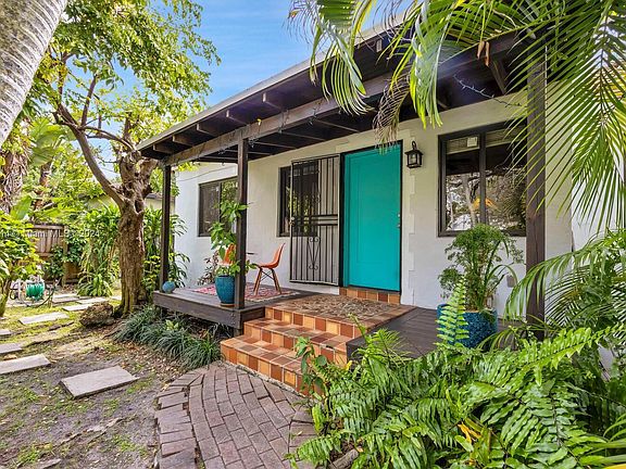 4th image of 2510 Tequesta Ln