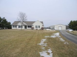 25202 Malchine Rd, Waterford, WI 53185