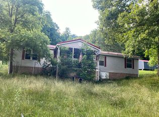 828 Toney Creek Rd, Scarbro, WV 25917
