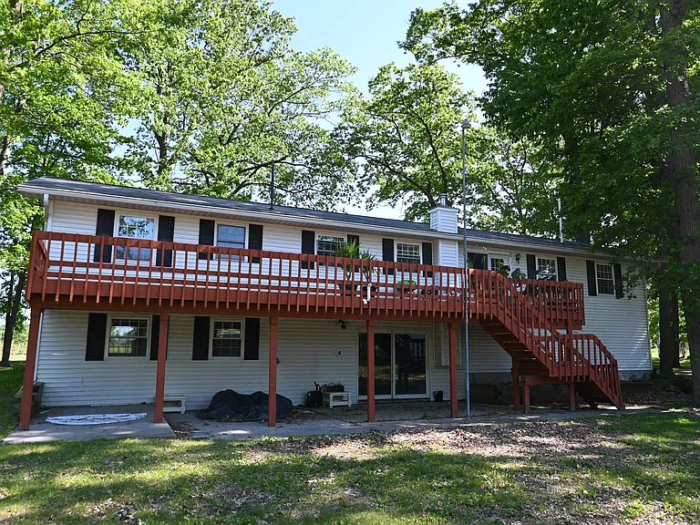 2990 E Coleman Rd — Photo 3