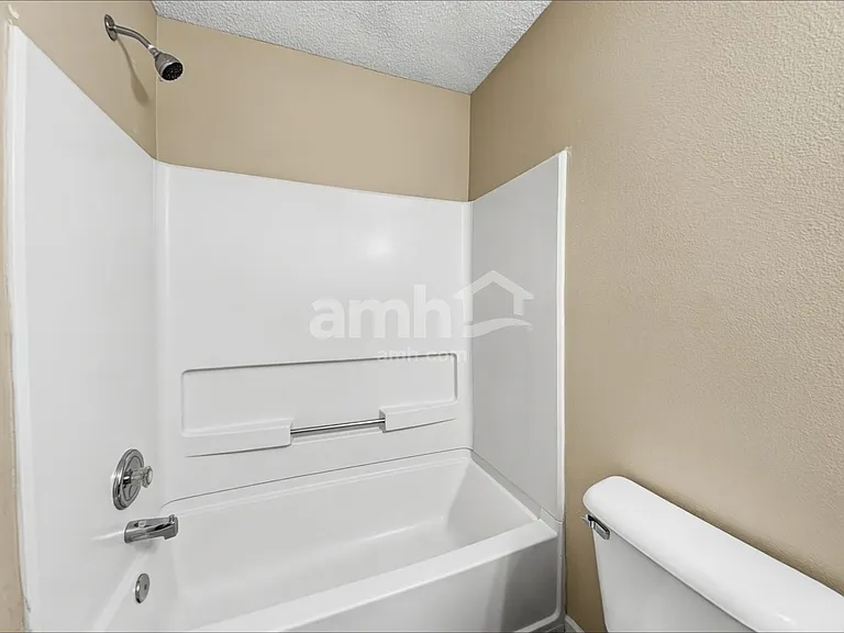 34 Frostwood Ln — Photo 14