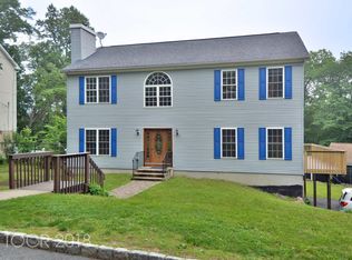47 Elizabeth St, Bloomingdale, NJ