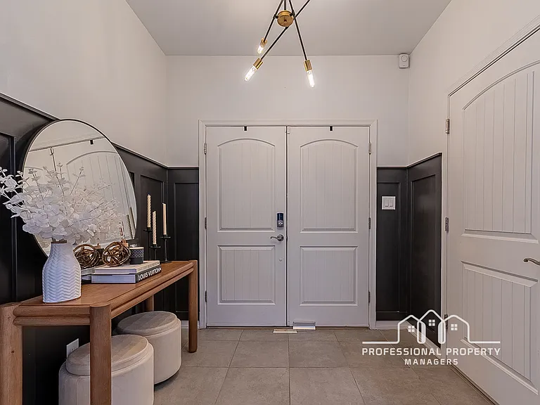 12558 E 49th Dr — Photo 4