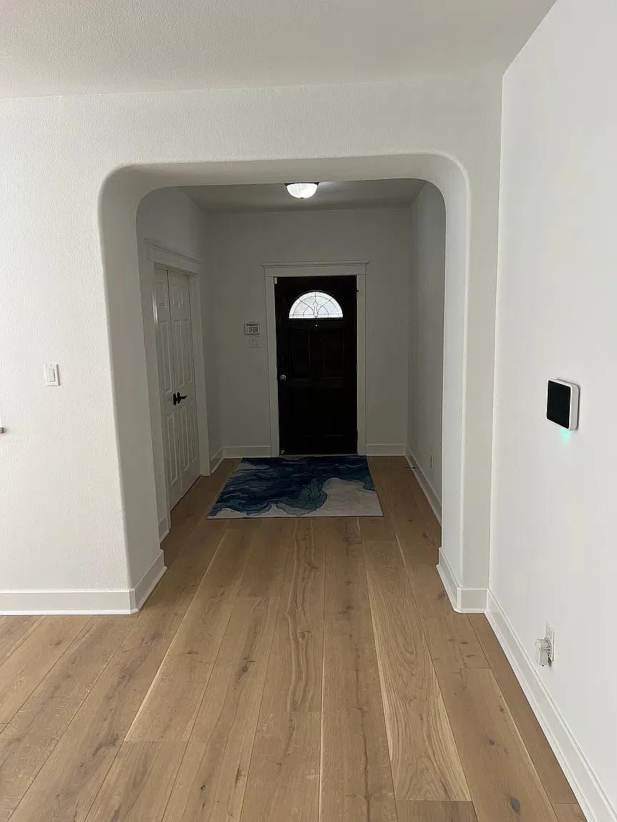 4 bed, 2.5 bath, 3743 sqft, $3,750 — Photo 2