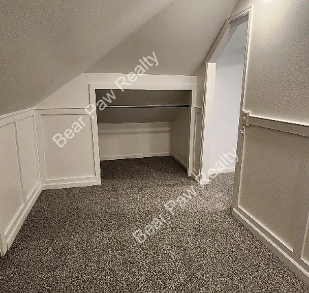 1007 W 29th St — Photo 21