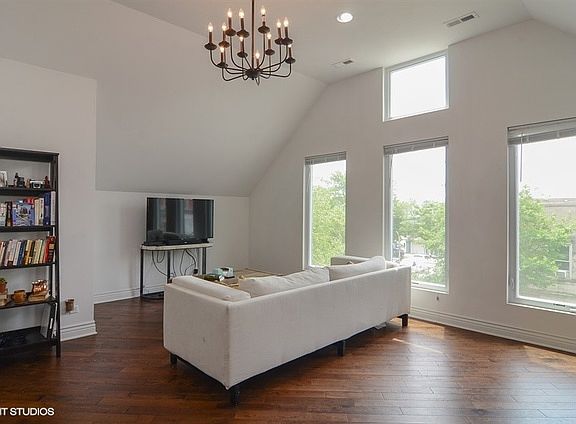 2nd image of 3658 W Armitage Ave #3