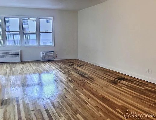 Rented by City Connections Realty | media 12