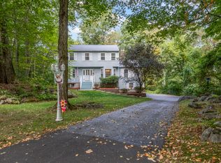 15 Marc Rd, Danbury, CT 06810