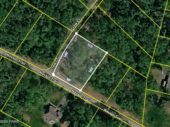 28 Navajo Trl, Gouldsboro, PA 18424