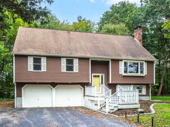 44 Sunset Ln, Attleboro, MA 02703