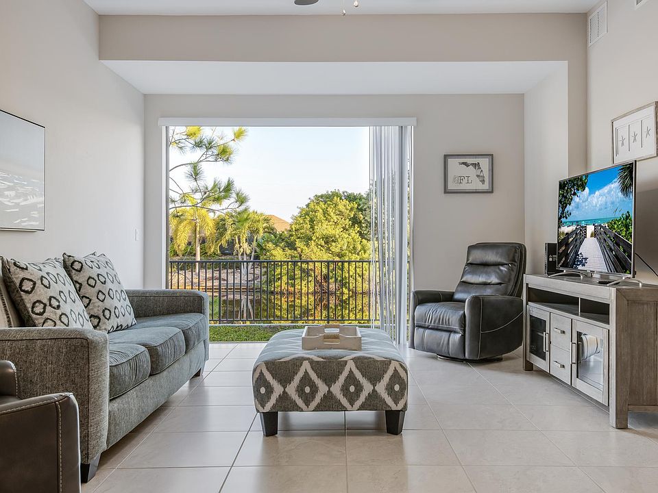 1st image of 421 SW 47th Ter APT 105