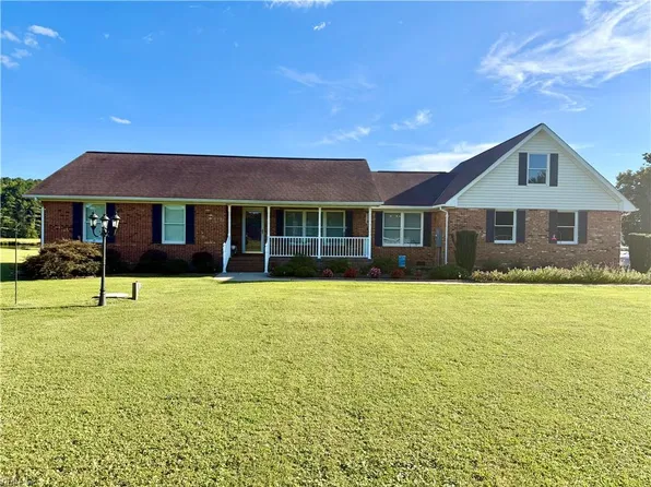 553 N End Est, North, VA 23128