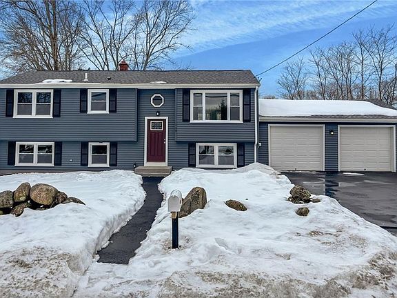 2nd image of 114 Burlingame Rd