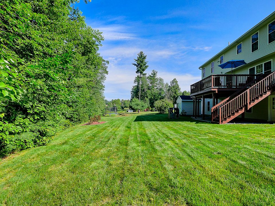 2nd image of 19 Nathan Hale Ln