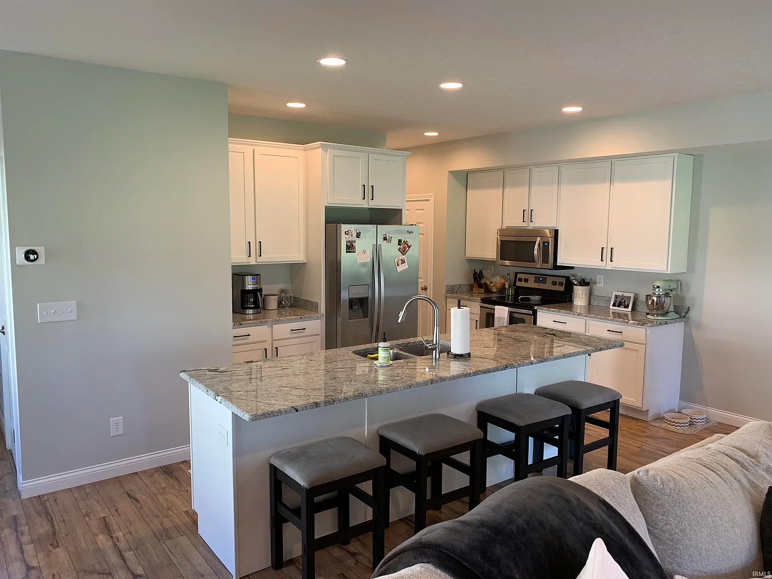 3 bed, 2.5 bath, 1792 sqft, $1,990 — Photo 4